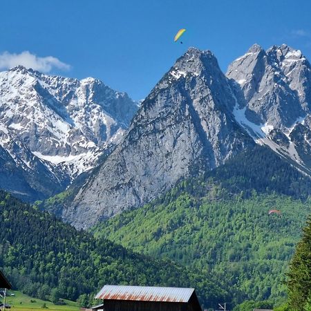 Haus Kreuzeckwiese - Fewo Juebilaumsgrat جارمش بارتنكيرشن المظهر الخارجي الصورة
